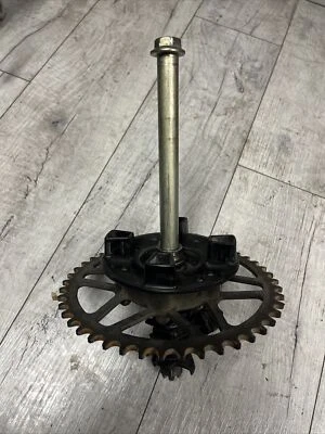 Kawasaki Ninja 650R Ex650C 2017-2019 18 buje trasero piñón Foto 1 de 4