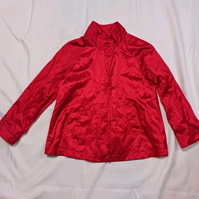 Chaqueta roja atrevida con cremallera completa forrada Live A Little para mujer talla pequeña Foto 1 de 4