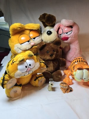 Peluche vintage años 80 Dakin GARFIELD & FRIENDS Odie Arlene Pooky más otros artículos Foto 1 de 4