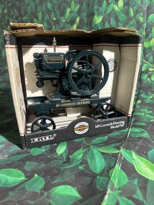 NEW - Ertl McCormick-Deering Model 'M' engine model - item # 4351 - Image 1 of 4