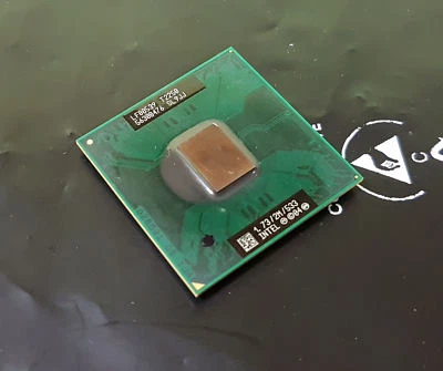 Intel Core Duo mobile T2250 - 1,73 GHz Prozessor 478-pin Micro-FCPGA SL9JJ So. M - Bild 1 von 2