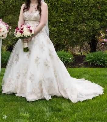 Preowned Essense of Australia D1757 Wedding gown around Size 10-14 - Image 1 of 4