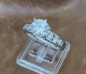 Neu ohne Etikett 925 Verlobungsring DQ Zirkonia Solitär & runder Kanal Set Größe 8 - Bild 1 von 13
