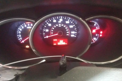 Sorento OE 2012 velocímetro calibre clúster 56 k millas Kia Foto 1 de 4
