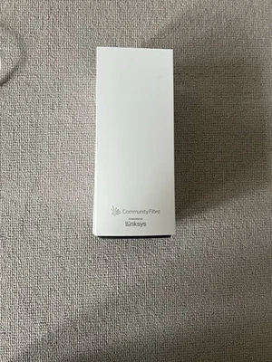 Linksys SPNMX42  Tri-Band Mesh WiFi 6 Router (Community Fibre) - Image 1 of 4