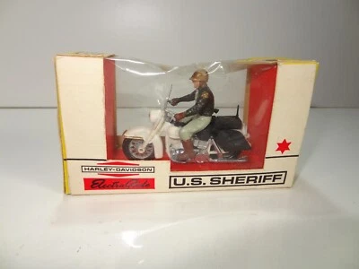 Gran Bretaña 9962 US SHERIFF ON HARLEY DAVIDSON ELECTRA GLIDE (380) Foto 1 de 4