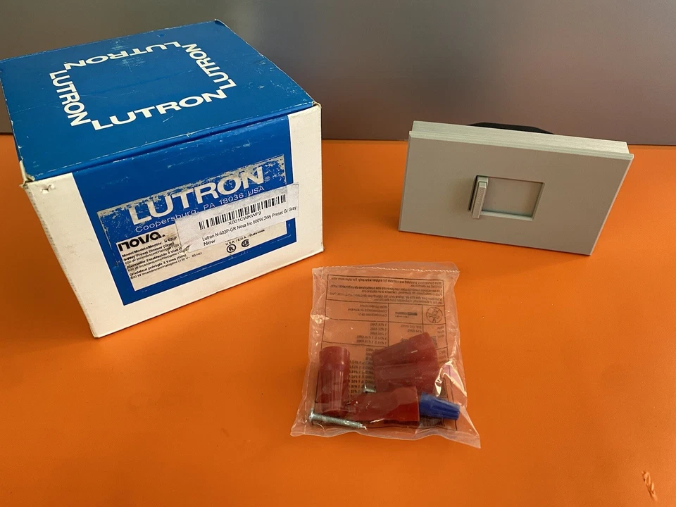 Lutron N-603P-GR atenuador de presente de 3 vías gris incandescente/halógeno 120 V 60 Hz 600 W Foto 1 de 4