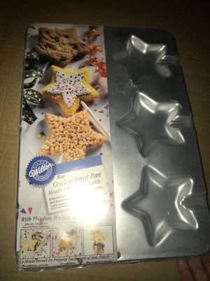 Brandneu in Verpackung Wilton Star Plätzchen Leckerli Pfanne Form - Ideal für Weihnachtsgeschenke und Leckereien! - Bild 1 von 4