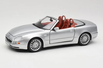 31667 Maserati Spyder Silver Maisto 1/18 - Image 1 of 4