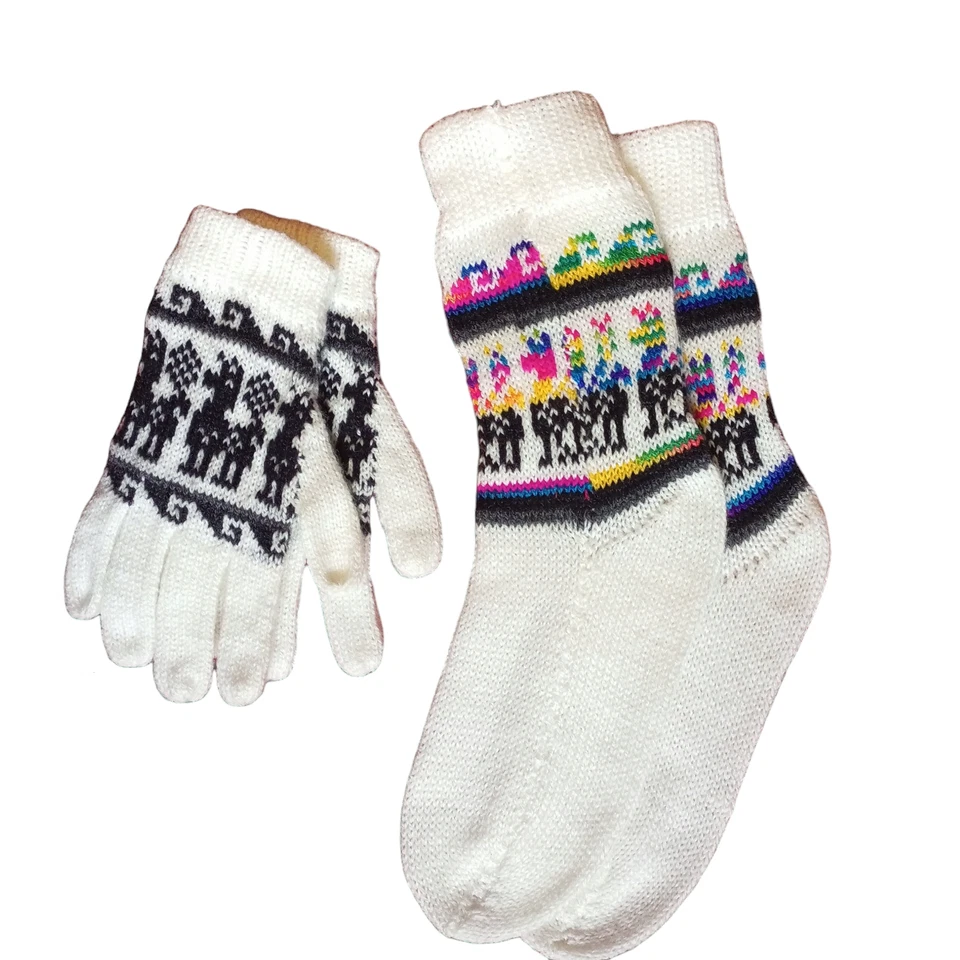 Guantes y calcetines blancos de lana de alpaca y llama para mujer de Bolivia Foto 1 de 3
