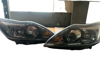 Originale Ford Focus 2 Mk2 Facelift Xenon Scheinwerfer LINKS + RECHST AB BJ 2007 - Bild 1 von 4
