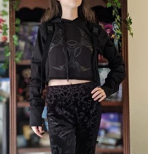 Women's Killstar Black Cropped Hoodie With Bat Graphic And Buckles - Size XS - Picture 1 of 4