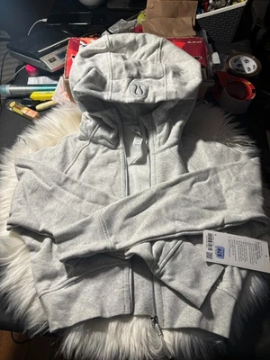 Lululemon scuba full-zip cropped hoodie womens size 6 Light Grey NWT - Image 1 of 4