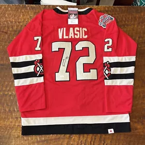 Maglia firmata Alex Vlasic Chicago Blackhawks JSA Coa autografata - Foto 1 di 6