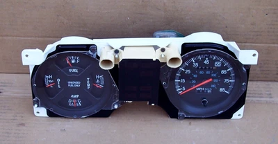 86 87 88 FORD  RANGER TRUCK BRONCO II GAUGE DASH CLUSTER 1986 1987 1988 - Image 1 of 4