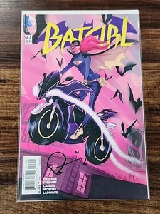 Batgirl #47 firmata da Babs Tarr Dc Comics 2016 con Coa - Foto 1 di 12