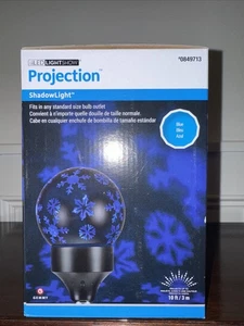NEW LED SHADOW LIGHT SHOW PROJECTION ROTATING BLUE SNOW FLAKES GEMMY CHRISTMAS - Picture 1 of 4