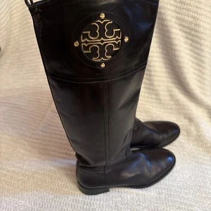 Tory Burch Tall Black Leather Boot With Gold Hardware. Women’s Size 8 - Picture 1 of 24