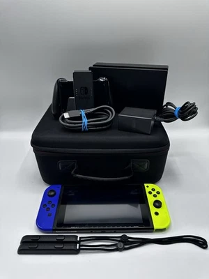 Nintendo Switch Spielkonsole - Bild 1 von 3