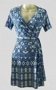 NWT Tart Collections Womens Wrap Dress Blue Aztec V-Neck Short Sleeves Size XS - Picture 1 of 3