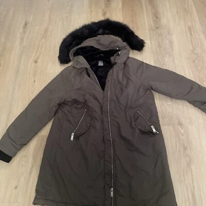 Womens coat size 14-16 - Primark Fur Lined Khaki Coat : 14-16 Fair Condition - Picture 1 of 5