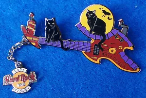 GUITARRA DE TECHO SYDNEY HALLOWEEN 04 BLACK CAT BATS LUNA LLENA PIN Hard Rock Café - Imagen 1 de 1