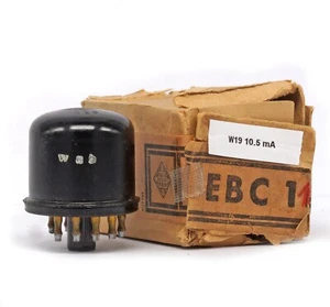 EBC11 TELEFUNKEN GERMANY NOS TESTED Tube Valvula Valvola Valve 진공관 真空管 电子管 ù - Picture 1 of 2