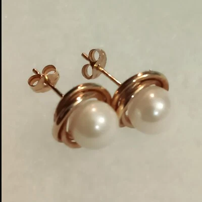 14k Yellow Gold Infinity Love Knot Authentic Pearl Dainty Stud Earrings Hallmark - Image 1 of 4
