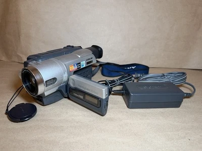 Videocámara Sony Handycam CCD-TRV308 8mm Hi8 visión nocturna probada funciona Foto 1 de 4