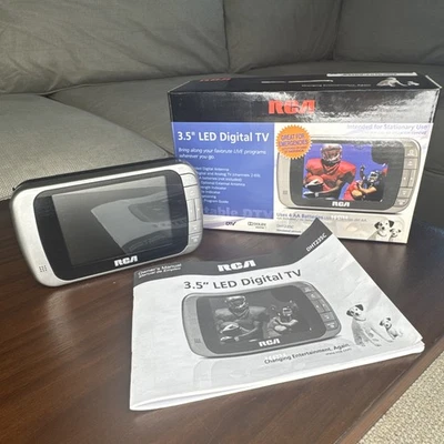 RCA DHT235C DTV Portable 3.5" LED Digital Handheld Color TV - New - Tested  - Image 1 of 4