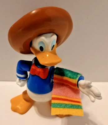 Фигурка The Three Caballeros Donald Duck высотой 3 дюйма винтаж 1996 Disney - Изображение 1 из 4