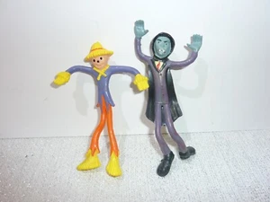 2 Juguetes Muñeca Bendy Halloween Vintage Drácula Espantapájaros 4.5 - 5" - Imagen 1 de 4