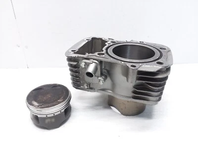 SUZUKI VX-800 1990 VX800 MOTOR CILINDRO TRASERO CON PISTÓN Y ANILLOS PA AP-209 Foto 1 de 4