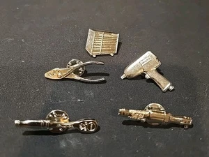 5 Different Vintage SNAP-ON TOOLS Silver Tools Lapel Hat Pins Pinbacks  - Picture 1 of 6