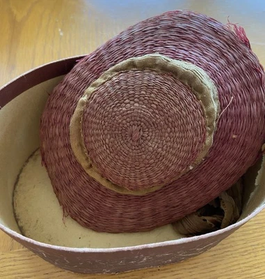 Антикварная кукла «Мисс Белль» соломенная шапочка с оригинальной коробкой шляп - Изображение 1 из 4