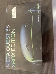 Meta Quest 3s Xbox Edition VR Headset - Picture 1 of 6