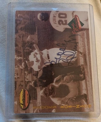 1993 Ted Williams Brooks Robinson #6 Certified Autograph Card - Image 1 of 3