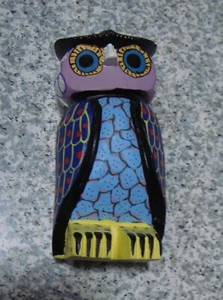 OWLS! New Delfino Gutierrez hand carved wood multi-colored owl 4" tall, Oaxaca - Picture 1 of 9