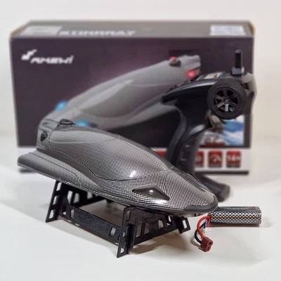 Amewi 26108 Stingray Rc Speedboot mit Jetantrieb 40KMH 335mm Carbon-Optik Boot - Bild 1 von 4