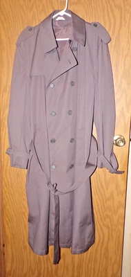 Gabardina para hombre Oleg Cassini lista para la intemperie 44 larga con cinturón y forro Foto 1 de 4