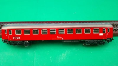 E10 Märklin H0 Personenwagen 4045 DSB D-Zug-Wagen Licht - Bild 1 von 4
