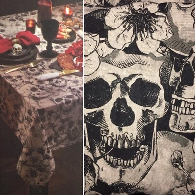 Mantel Christian Lacroix Halloween Calaveras 60x84 Gris Negro Gótico Diseñador Foto 1 de 4