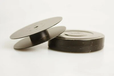 Carrete de película Gavaert Panchro + lata para 16 mm Foto 1 de 3