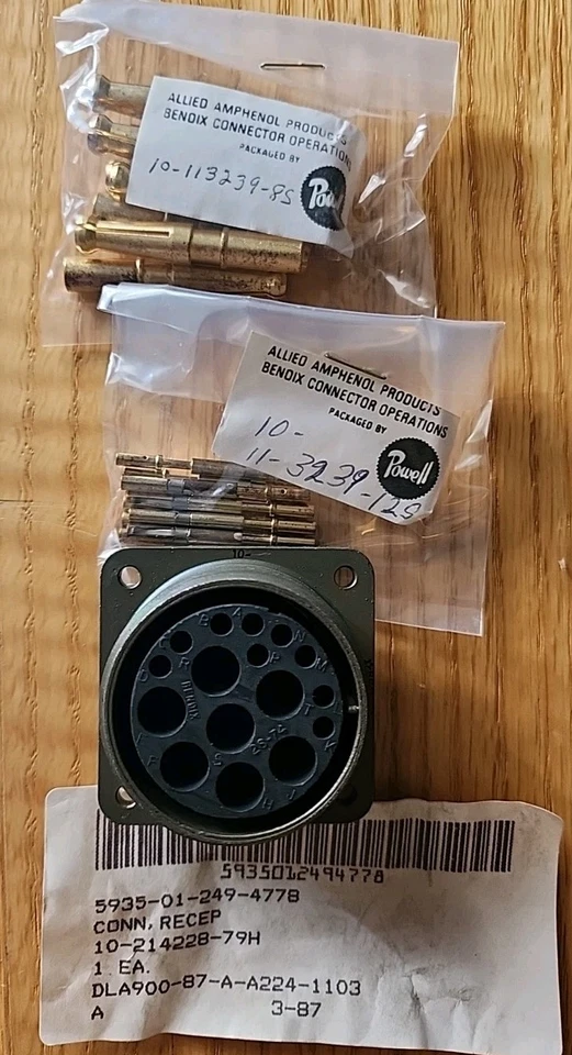 BENDIX CIRCULAR CONNECTOR PN 10-214228-79H, NSN 5935-01-249-4778, NOS. - Image 1 of 1
