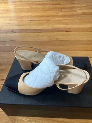 Chanel Zapatos de salón clásicos con cordones Cuero Beige Tostado Negro CC 38.5 Foto 1 de 4