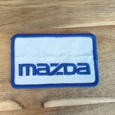 Parche vintage Mazda etiqueta con nombre 4x2,5 blanco azul Foto 1 de 2
