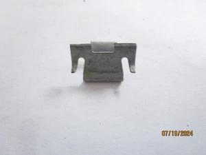 Genuine GM OEM Front Door-Switch Panel Retainer 22603516 - Picture 1 of 5