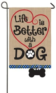 "Bandera de jardín Life is Better with Dog 14B3728BL Evergreen ARPILLERA 12,5"" X 18""" - Imagen 1 de 4