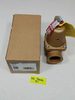 1740030 Iron 30psi 1in X 1in Npt Relief Valve - Image 1 of 4