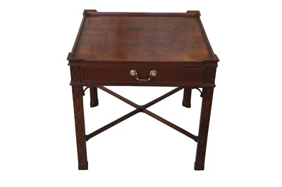 Mesa de extremidade quadrada esculpida em mogno estilo Chippendale chinesa padeiro vintage 26" - Imagem 1 de 4